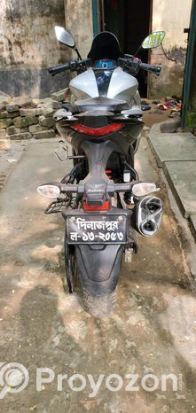 Suzuki Gixxer SF . 2023