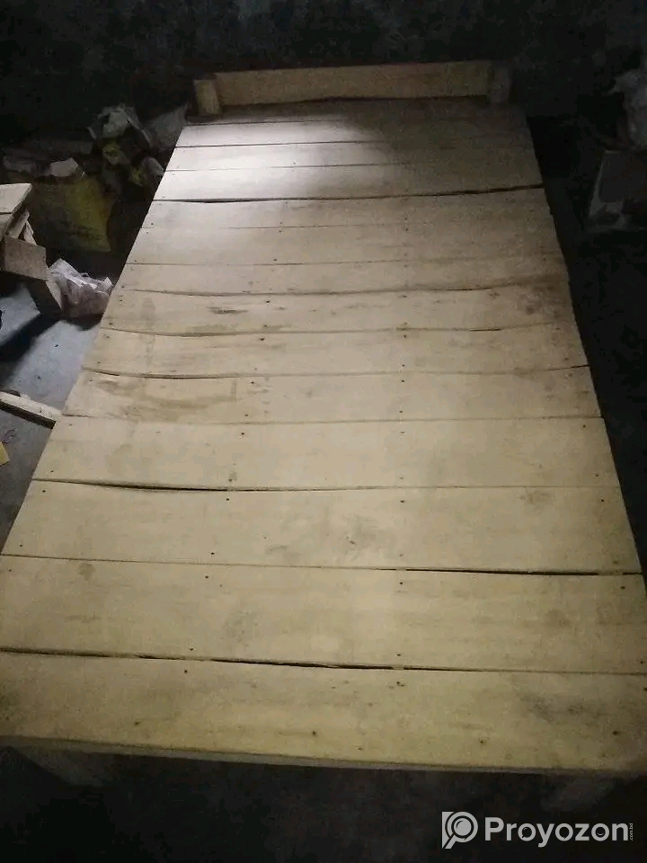 দুটি সেমি ডাবল চৌকি বিক্রয় করা হইবে