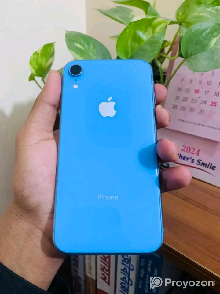 Iphone xr 4/64GB (Used)