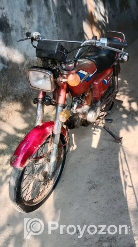 হোন্ডা ৮০ সিসি জাপানি গাড়িটি বিক্রি হবে