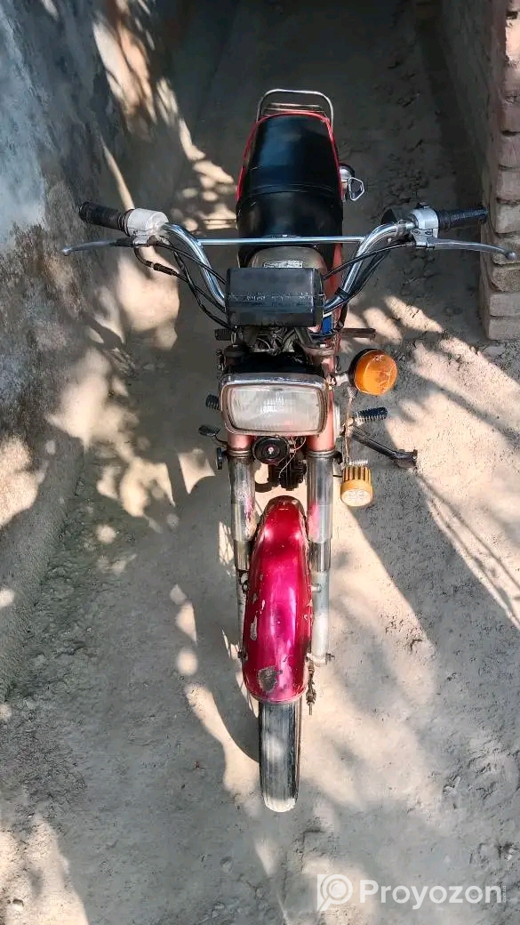 হোন্ডা ৮০ সিসি জাপানি গাড়িটি বিক্রি হবে