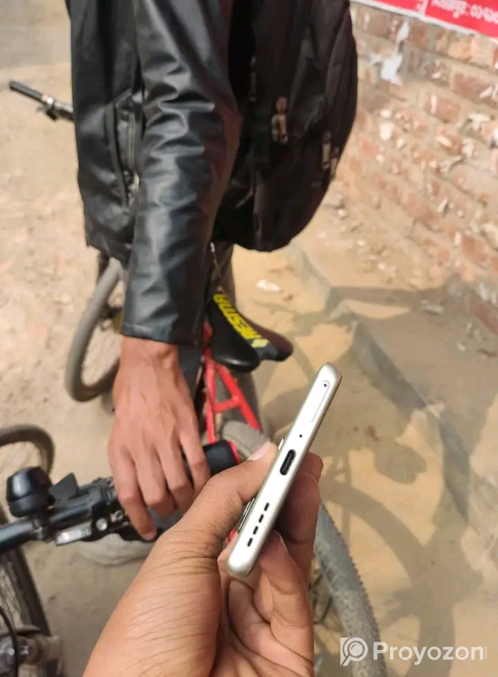 Infinix note 40s 6/128Gb (Used)