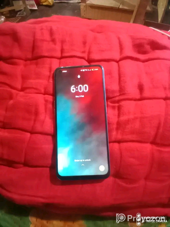 Realme 9 5g se 8/128GB (Used)