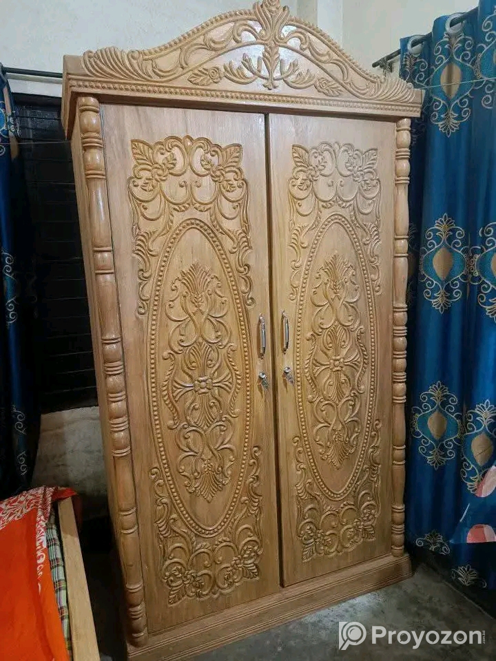 ফার্নিচার বিক্রি করা হবে