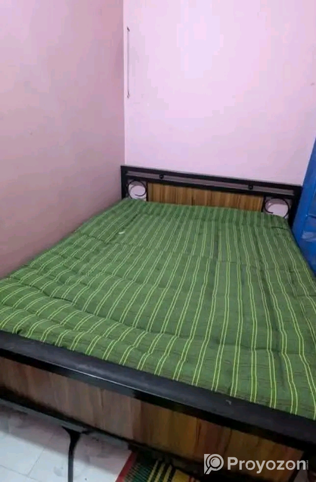 লোহার খাট বিক্রি করা হবে