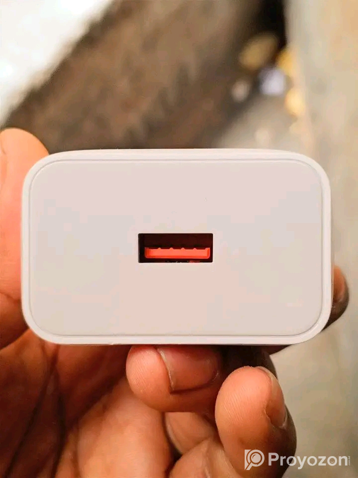 ফোনের অরজিনাল চার্জার ৩৩ ওয়াট