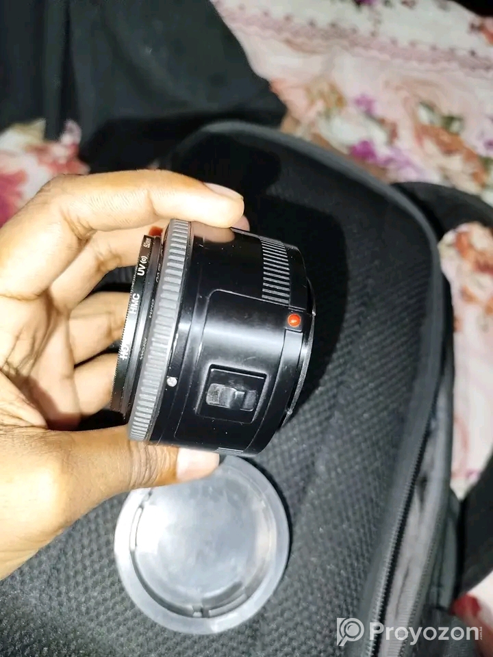 একটি YN 50 mm প্রাইম লেন্স বিক্রি করা হবে