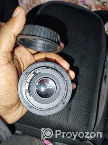 একটি YN 50 mm প্রাইম লেন্স বিক্রি করা হবে