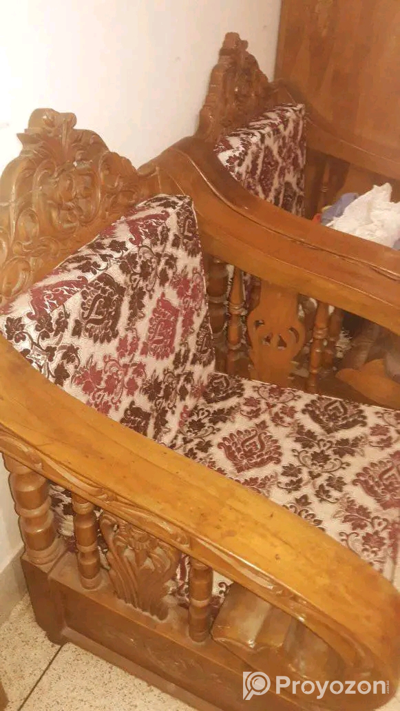 সেগুন কাঠের সোফা ৩+১+১ বিক্রি করা হবে