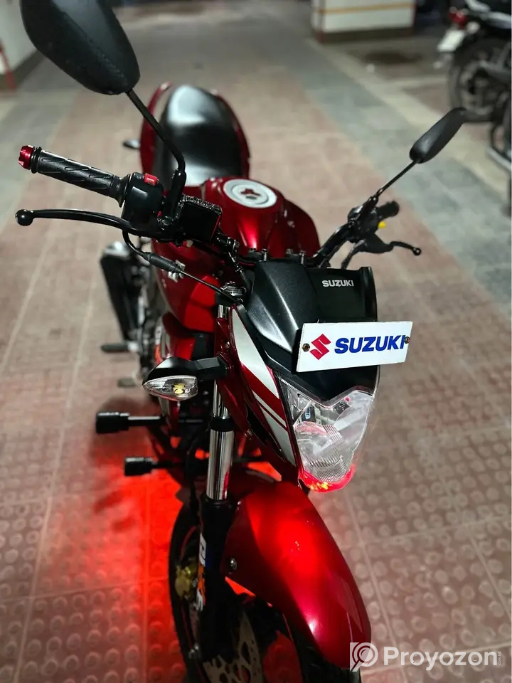 Gixxer Monotone 2022