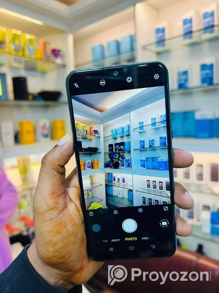 Vivo y17 8/265GB (Used)