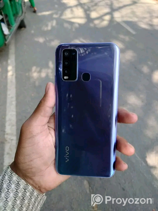 Vivo Y30 (4GB RAM, 64GB ROM)