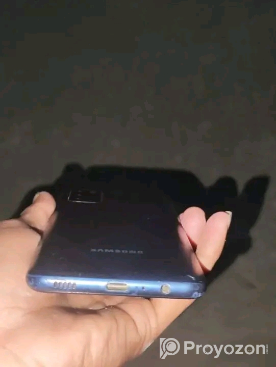 realme 21y ফোনটি বিক্রি করা হবে