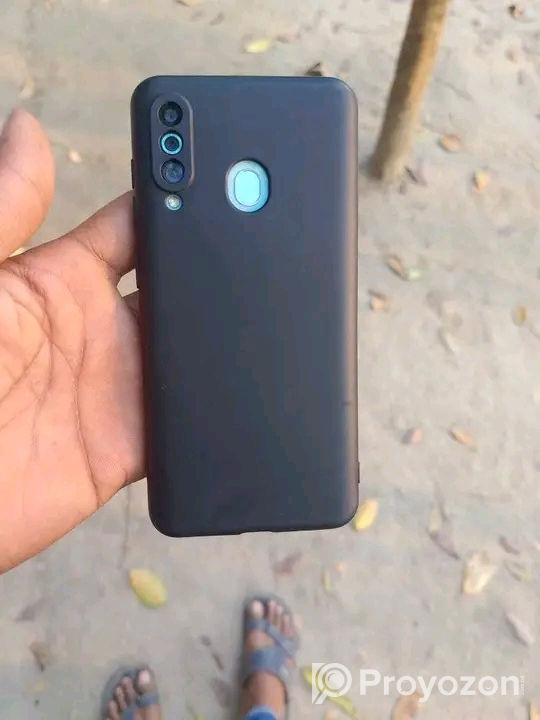 স্যামসাং গ্যালাক্সি এম ৪০ বিক্রি করা হবে