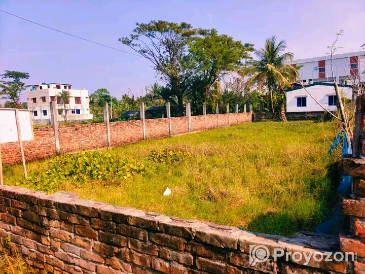 খুলনার পূজা খোলা মোড়ের নিকটে জমি বিক্রয়