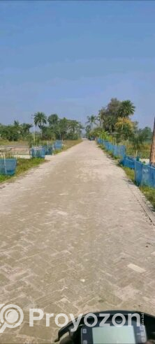 জমি বিক্রি করা হবে