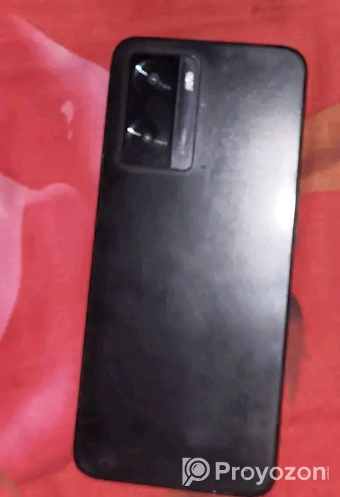 oppo A57 4/64 বক্স সহ ফোনটি বিক্রি হবে