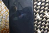 I PHONE SE2020 Phone ti sell hobe