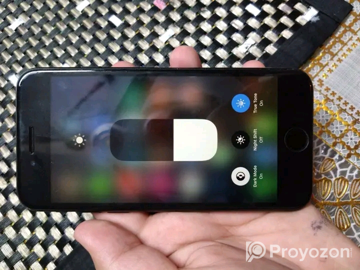 I PHONE SE2020 Phone ti sell hobe