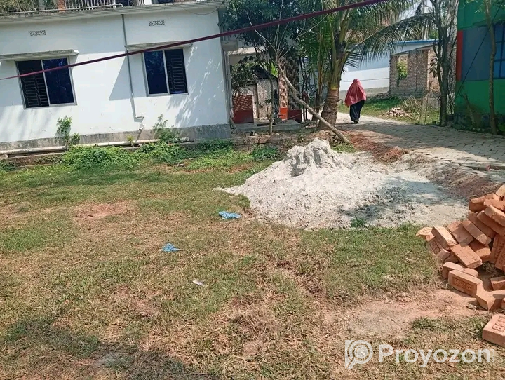 ৮ ফিট রোডের সাথে ৫ শতক কর্ণা জমি বিক্রি করা হবে