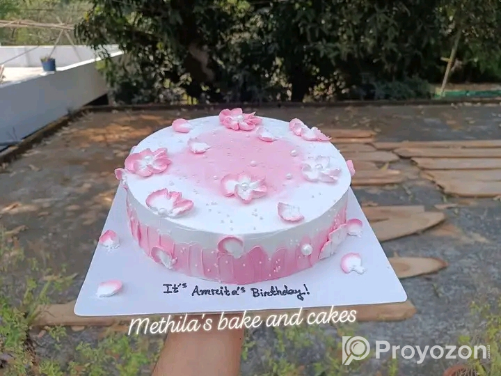 আমাদের সকল কেকের উপর থাকবে বিশেষ ডিসকাউন্ট।