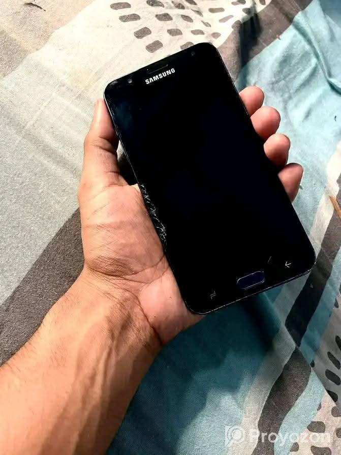 Samsung’ glaxey J7