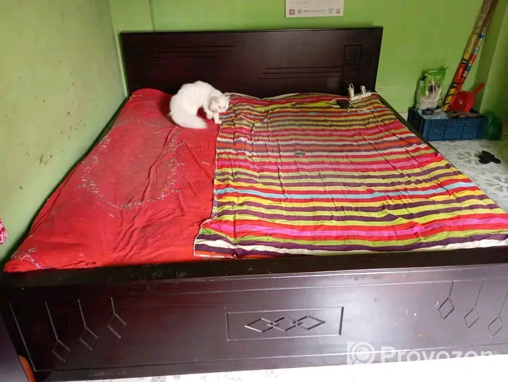 কাঠের খাট সেল করবো