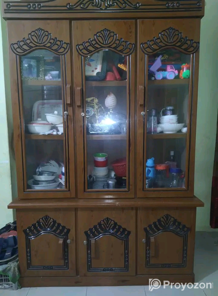 ১টি দেয়াল ছুকেচ বিক্রি হবে