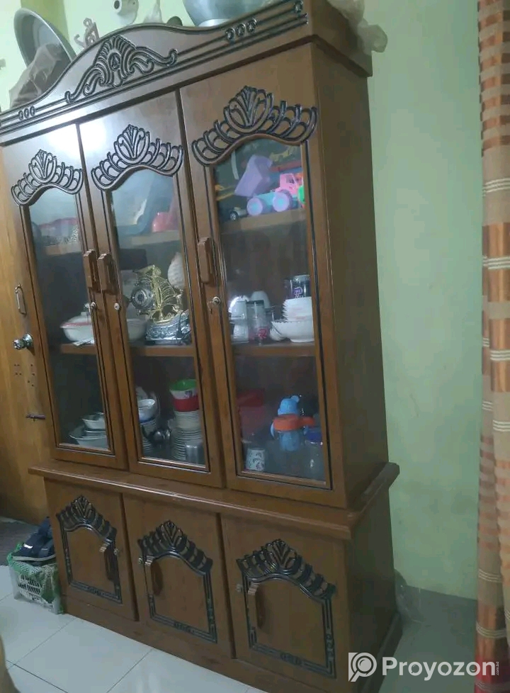 ১টি দেয়াল ছুকেচ বিক্রি হবে