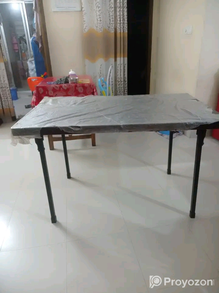 ফার্নিচেয়ার গুলো বিক্রি হবে