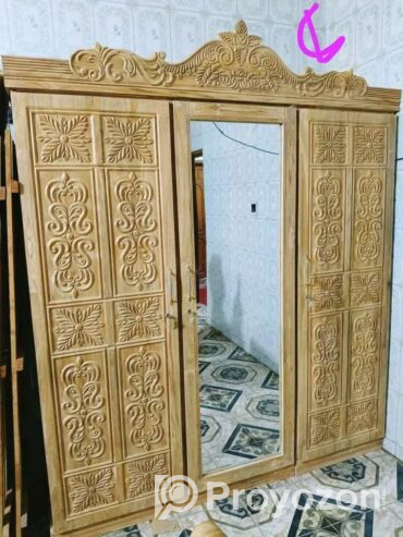 একদম নতুন ফার্নিচার গুলো সেল হবে