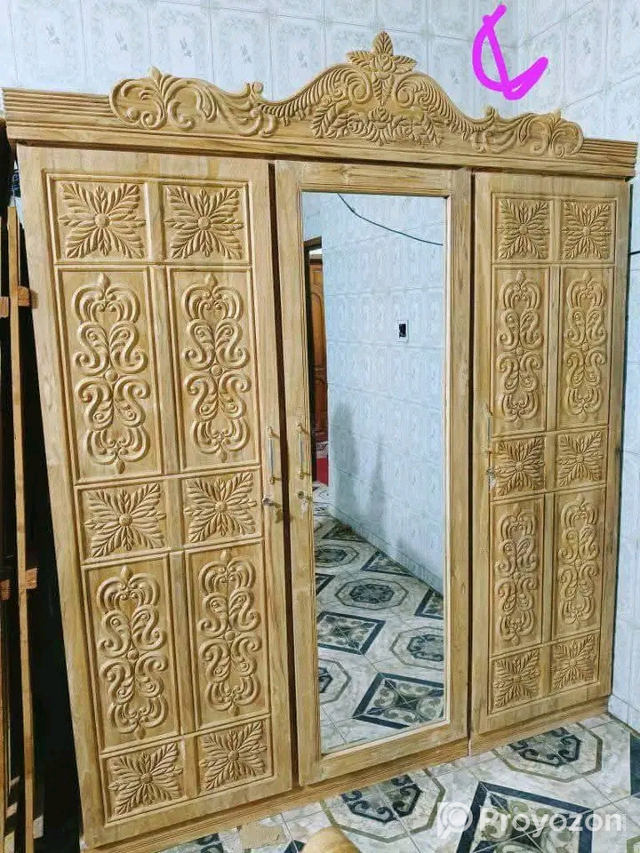 একদম নতুন ফার্নিচার গুলো সেল হবে