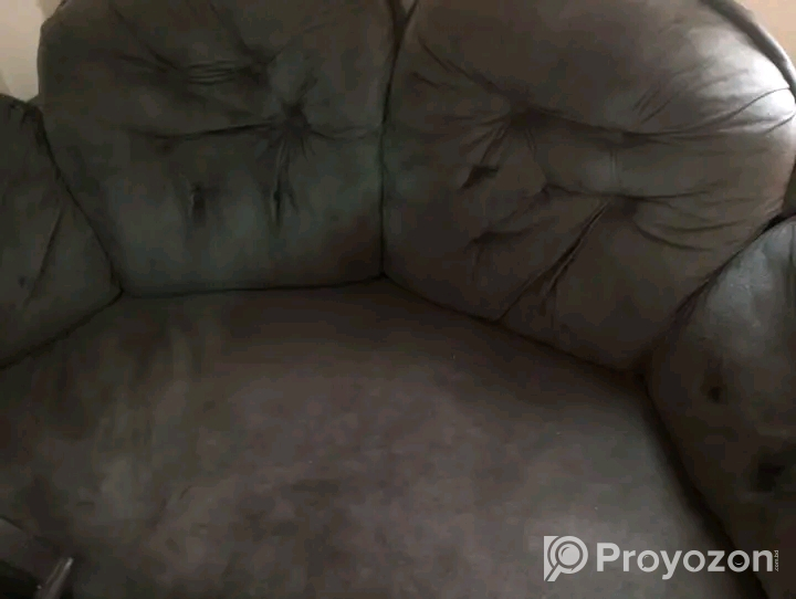 সোফা গুলো বিক্রি হবে