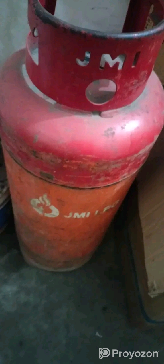 আসবাবপত্র এবং হোম ডেকোরের মালামাল বিক্রি হবে