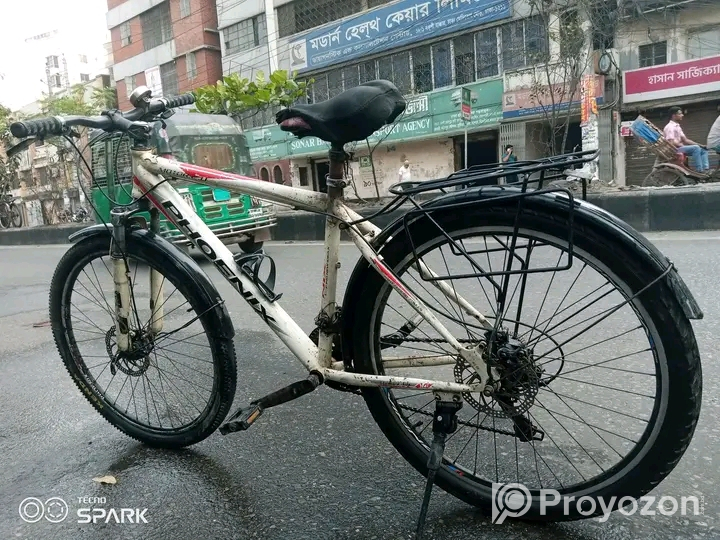 সাইকেল টা ইমারজেন্সি বিক্রি হবে