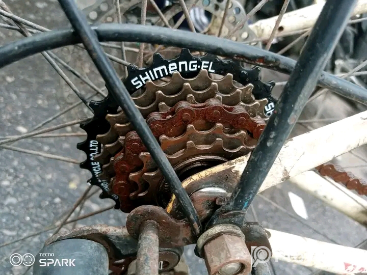 সাইকেল টা ইমারজেন্সি বিক্রি হবে