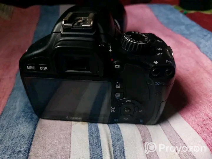Canon EOS 550D DSLR CAMERA WITh ACCESSORIES
