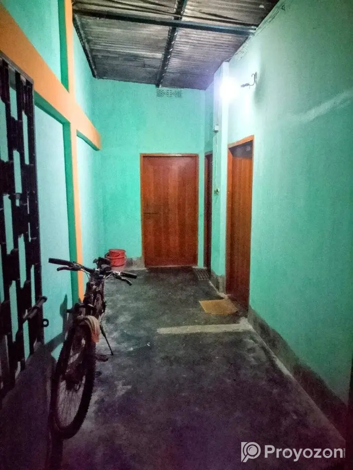 বাড়িসহ জমি বিক্রয় হবে