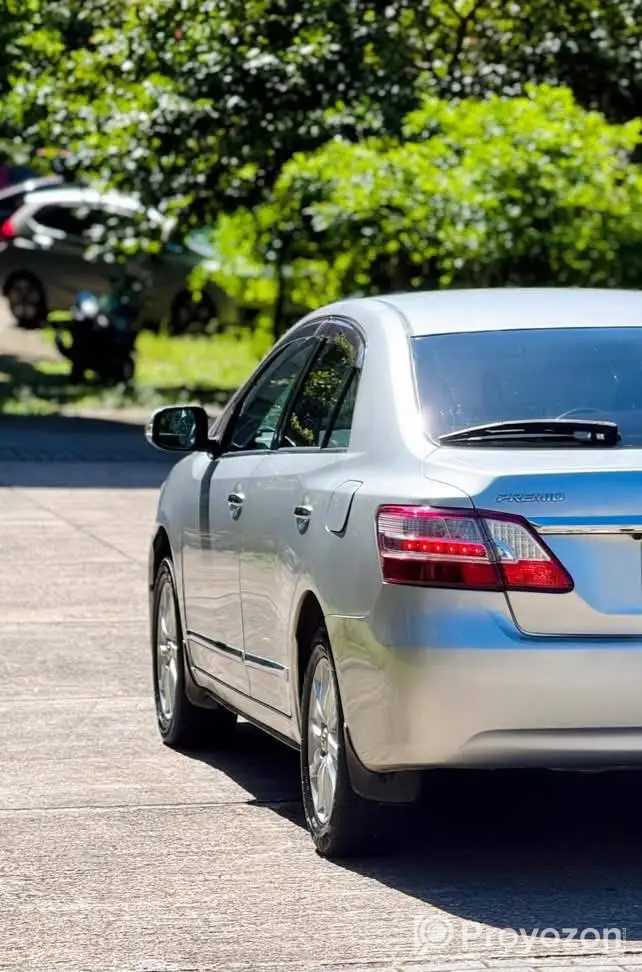 Toyota Premio G superior