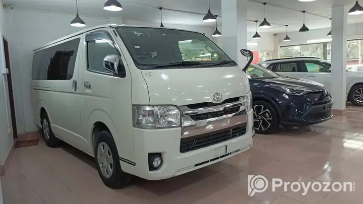 TOYOTA HIACE BASIC SUPER GL