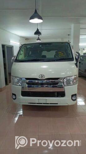TOYOTA HIACE BASIC SUPER GL