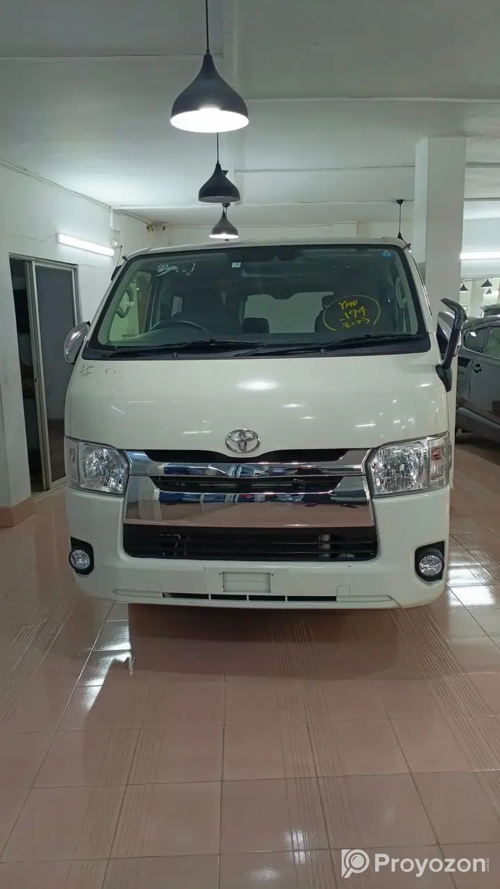 TOYOTA HIACE BASIC SUPER GL