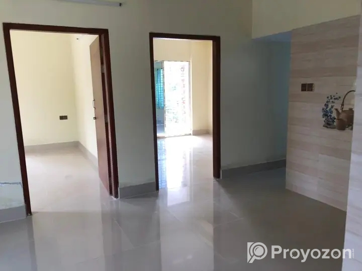 দুই তলায় একটি ফ্লাট ভাড়া দেয়া হবে