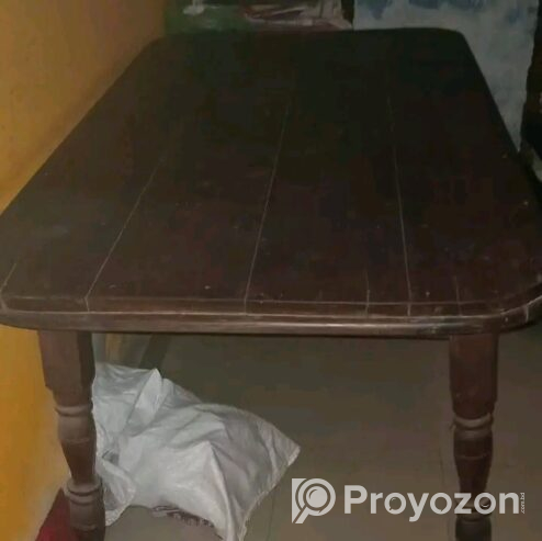 সেগুন কাঠের ডাইনিং টেবিল বিক্রি হবে।