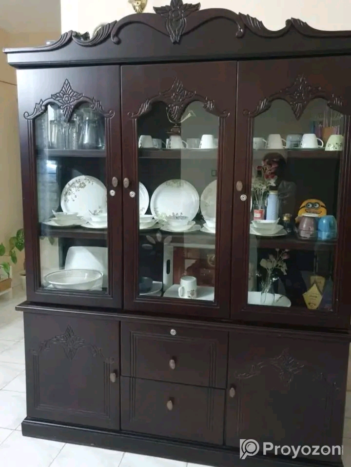 শোকেস বিক্রি হবে