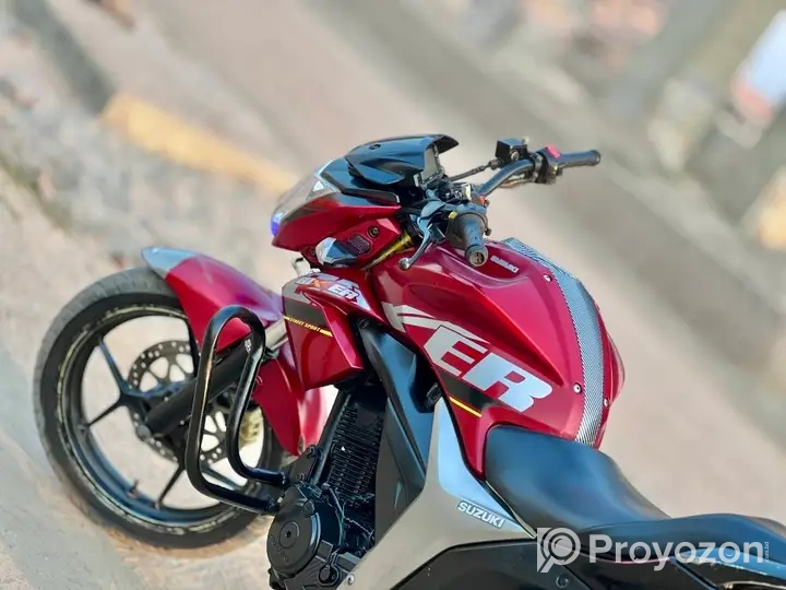 Suzuki Gixxer