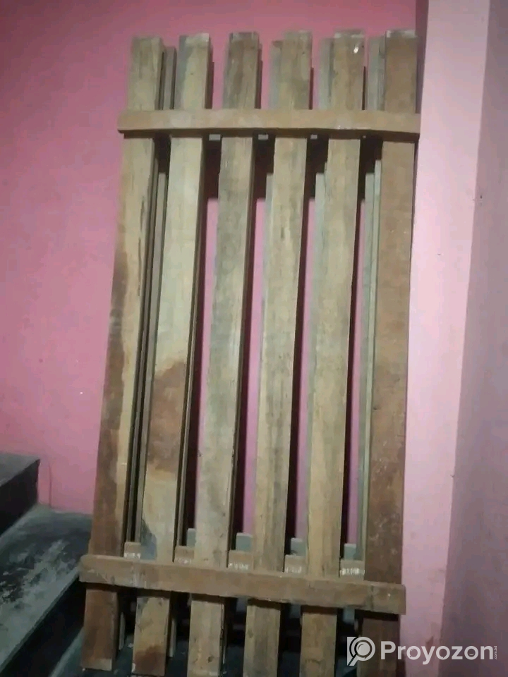 সেগুন কাটের পালং খাট বিক্রি করা হবে