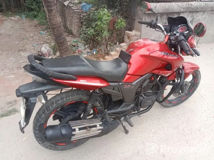 Hero Hunk model 2016 bike for sell