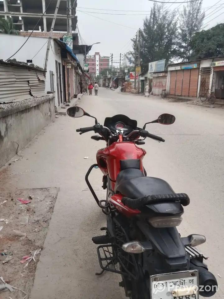 Hero Hunk model 2016 bike for sell