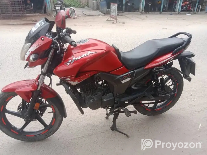 Hero Hunk model 2016 bike for sell